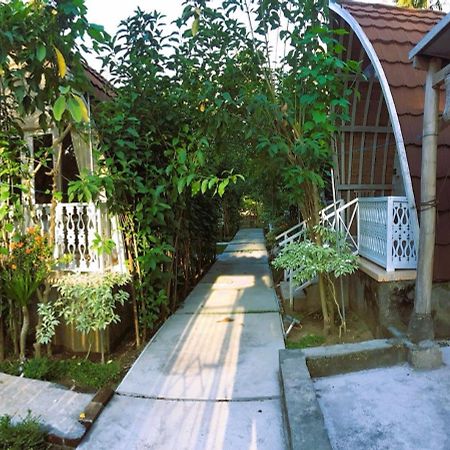 The Vagary Vibes Hotel Toyapakeh Ngoại thất bức ảnh